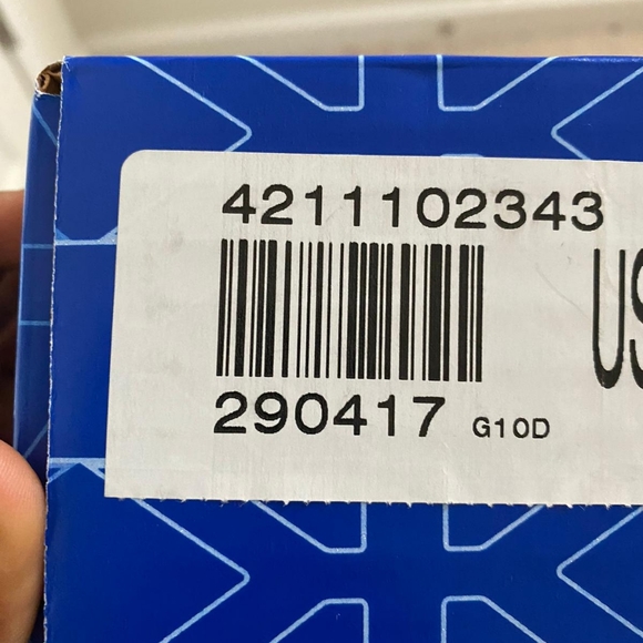 Kirby Vacuum AVALIR 2 with all accessories and is unused. - Picture 4 of 7